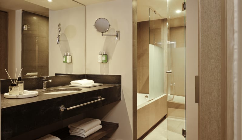 MarBella_Family Room Garden View (4)